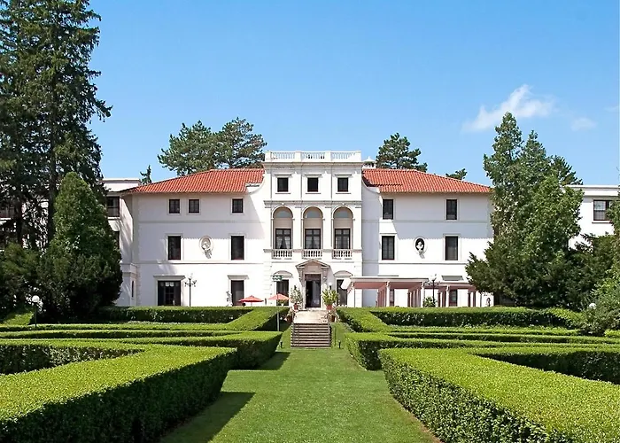 Geneva On The Lake Boutique Resort Hotel